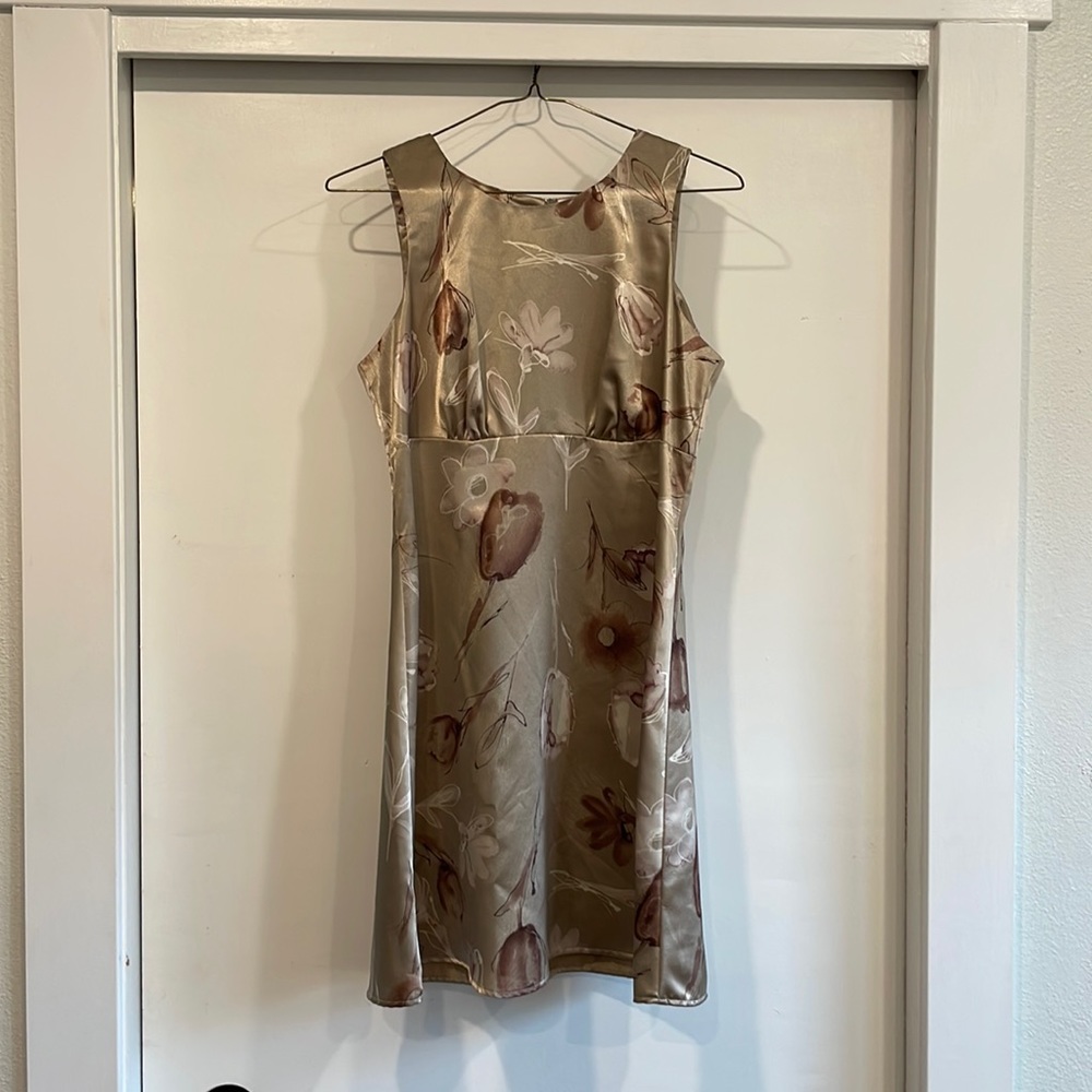 Vintage 90’s Byer Too! Dress. Size 7, light brown/champagne.